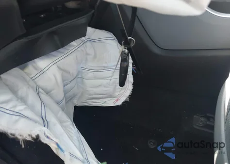 2020 Toyota Highlander Le z USA, uszkodzony, nr VIN 5TDBZRBH2LS048218